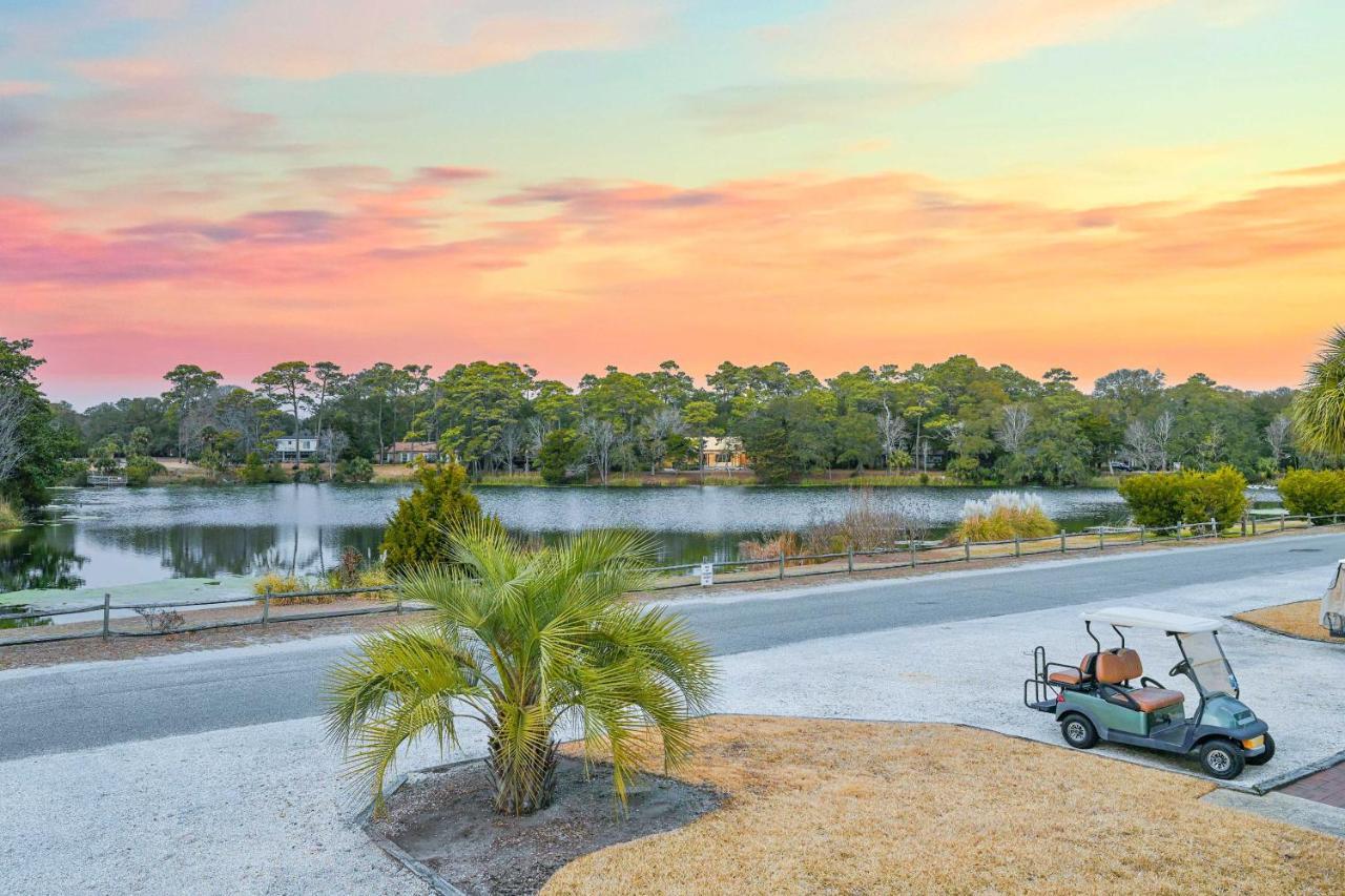 Myrtle Beach Abode With Seasonal Pool And Lake View! Villa Buitenkant foto